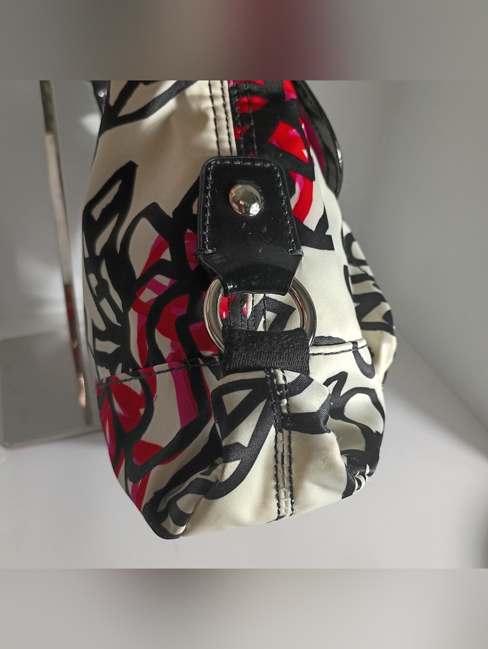 COACH DAISY FLORAL GRAFFITI CROSS BODY PURSE W MATCHING WALLET - Picture 11 of 17